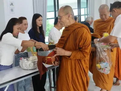 ทำบุญขึ้นบ้านใหม่อาคารสำนักงานสหกรณ์ออมทรัพย์สาธารณสุขจังหวัดหนอ