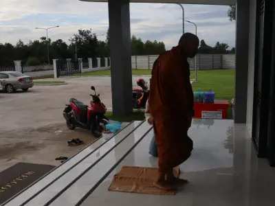 ทำบุญขึ้นบ้านใหม่อาคารสำนักงานสหกรณ์ออมทรัพย์สาธารณสุขจังหวัดหนอ