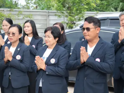 พิธีอัญเชิญรูปหล่อหลวงปู่ขาว อนาลโย