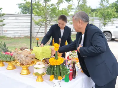 พิธีอัญเชิญรูปหล่อหลวงปู่ขาว อนาลโย